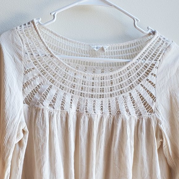 Aeropostale Ivory Crochet Lace Blouse Size Small - Picture 3 of 14